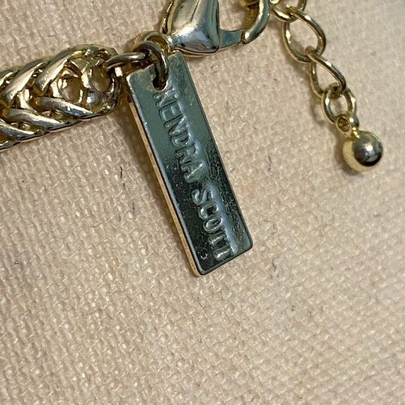 Kendra Scott - Picture 10 of 10